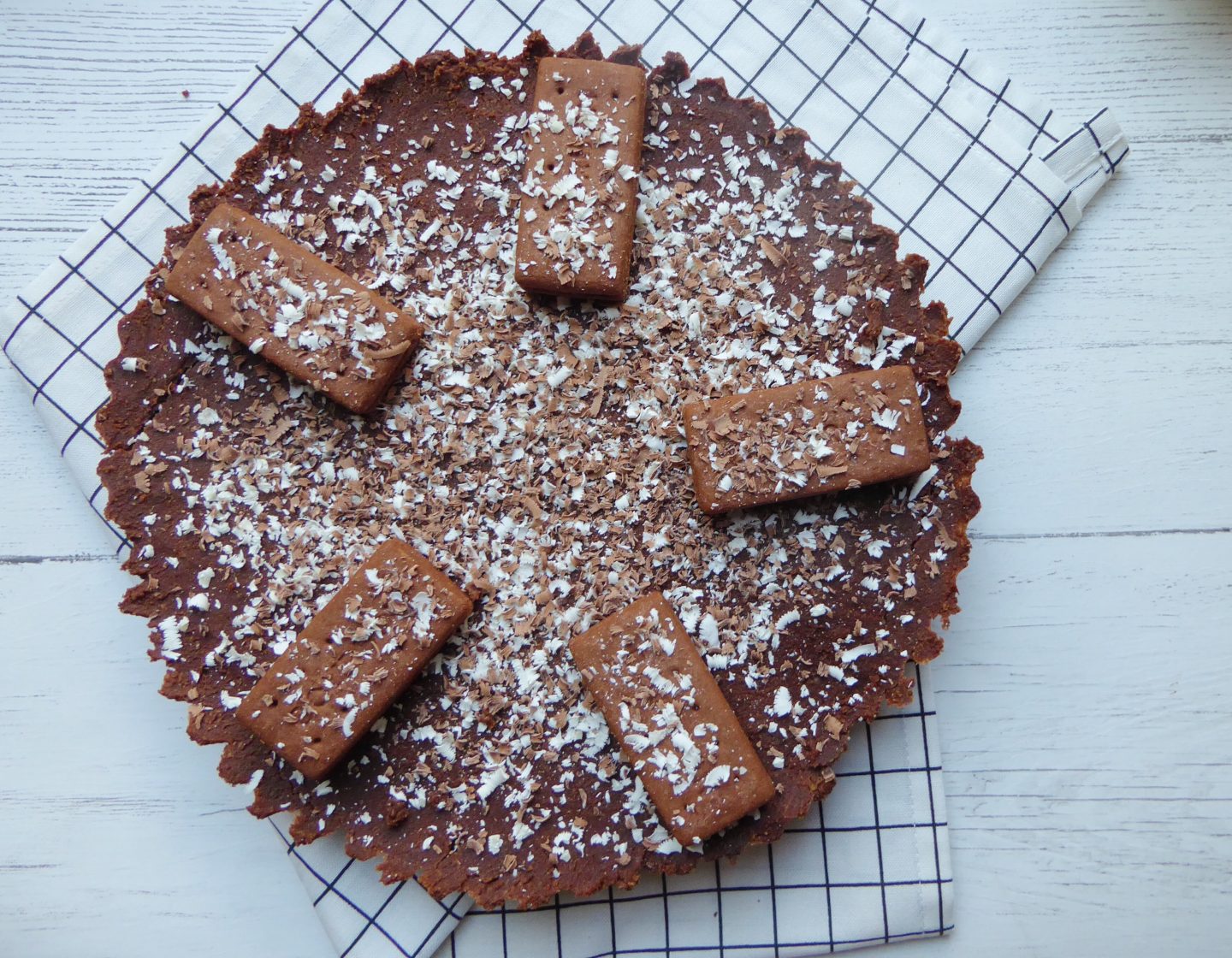 vegan bourbon biscuit cheesecake