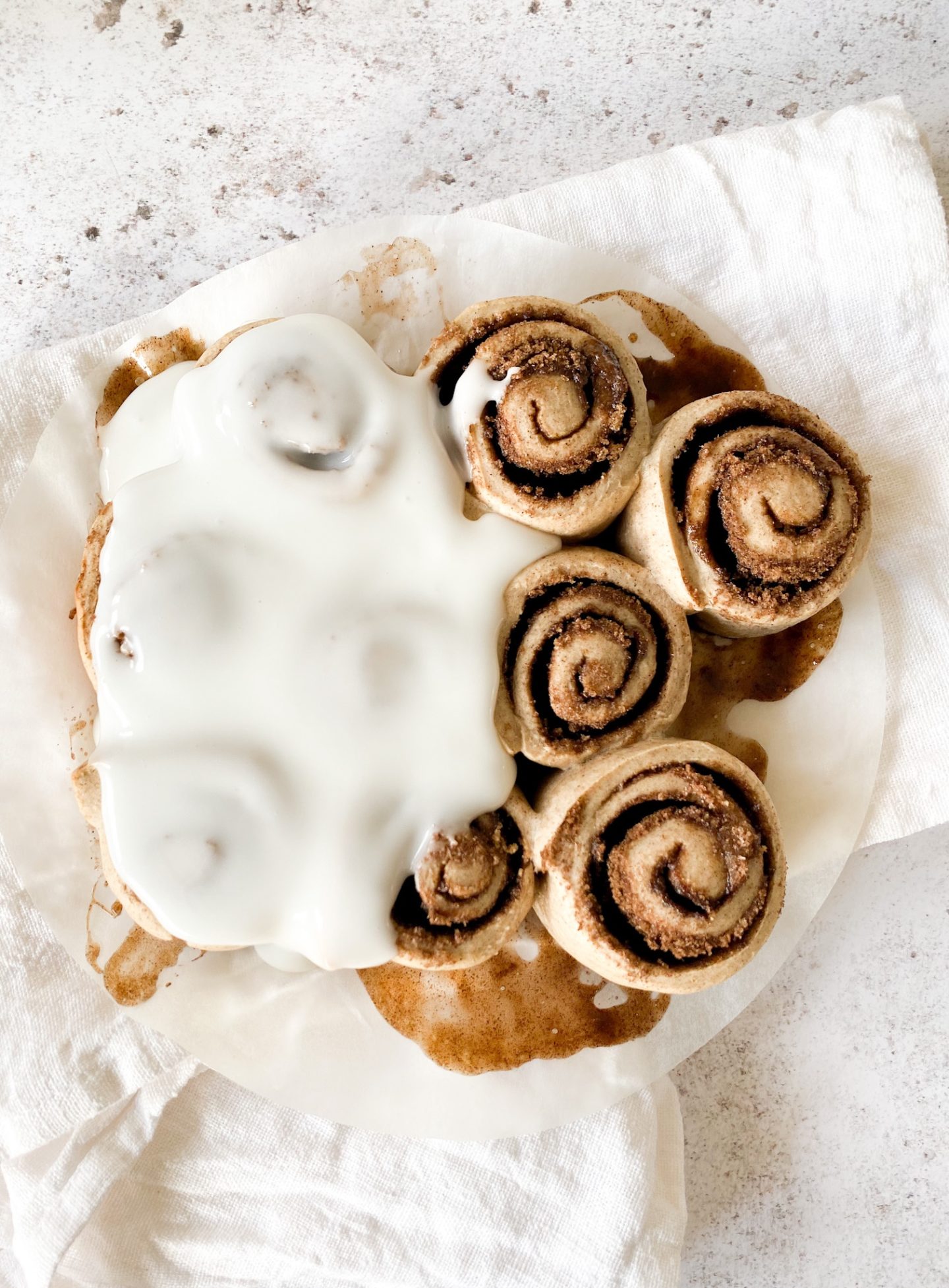 easy vegan cinnamon rolls